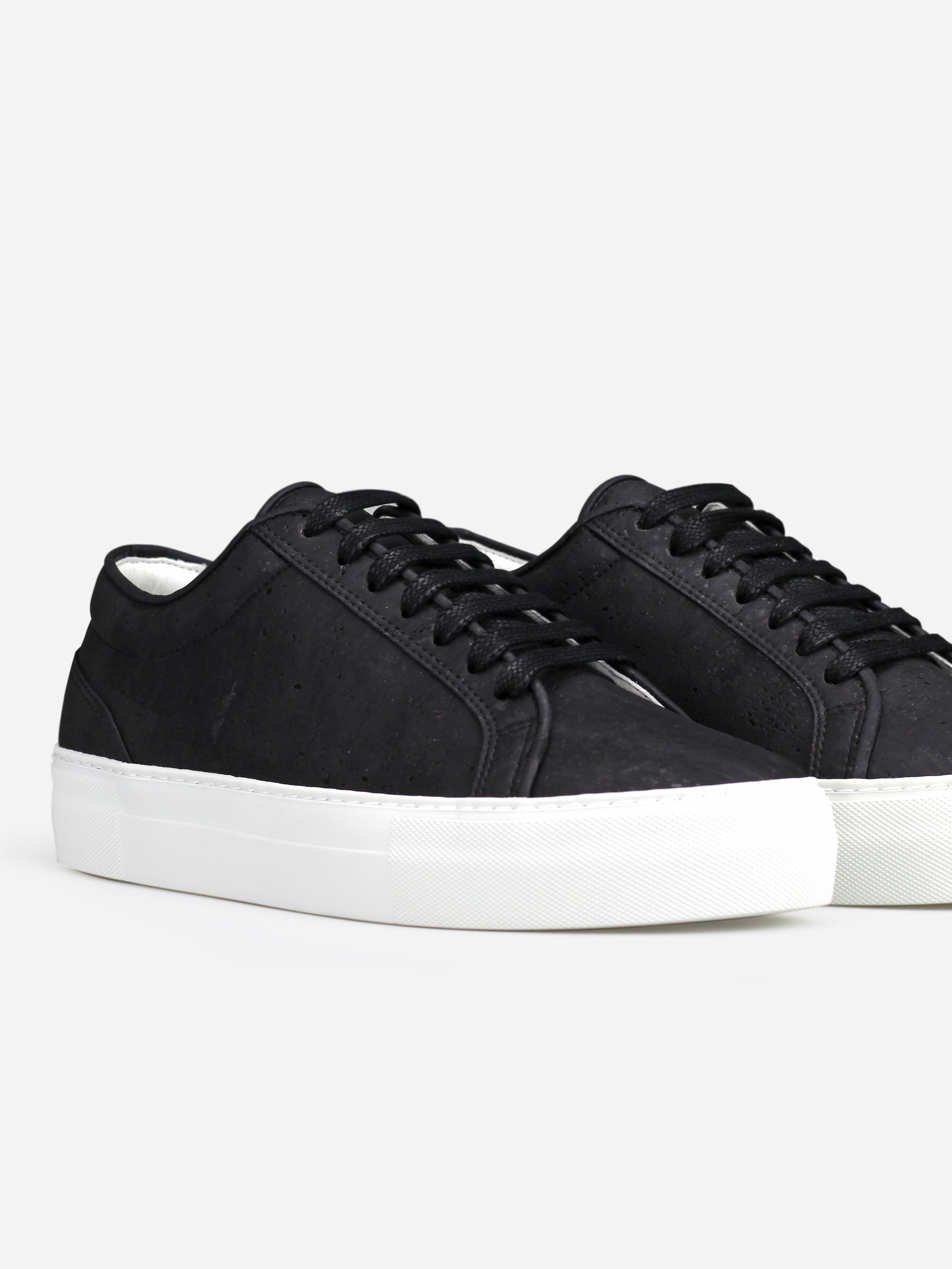 Essential - Onyx Black